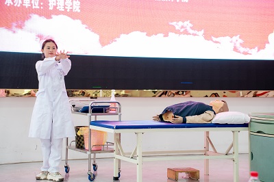 护佑健康,逐梦前行——贵州工程职业学院成功举办5·12国际护士节活动暨授帽仪式(图11) 护佑健康,逐梦前行——贵州工程职业学院成功举办5·12国际护士节活动暨授帽仪式(图11)