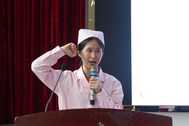 贵州工程职业学院护理学院举办第四届护理技能大赛(图5) 贵州工程职业学院护理学院举办第四届护理技能大赛(图5)